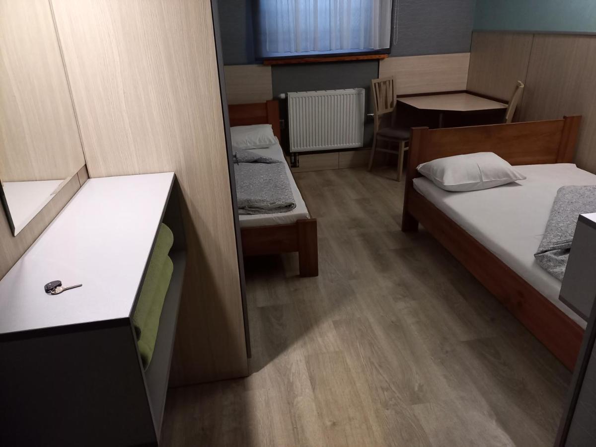 Pokoje Goscinne Jaga Κίελτσε Εξωτερικό φωτογραφία
