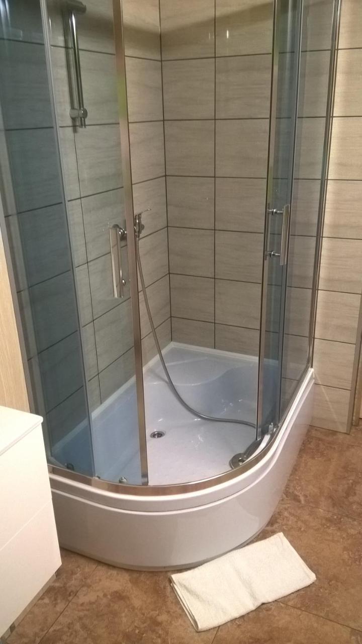 Pokoje Goscinne Jaga Κίελτσε Εξωτερικό φωτογραφία